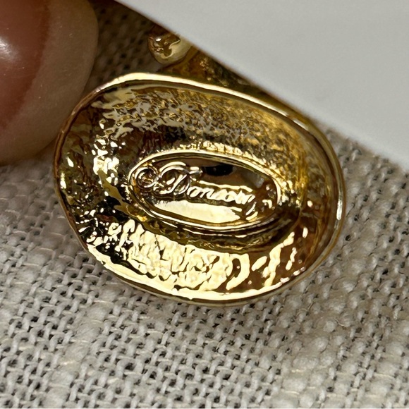 Vintage Danecraft Brooch cat & bird in mirrored gold two tone birdbath whimsical - Picture 13 of 13